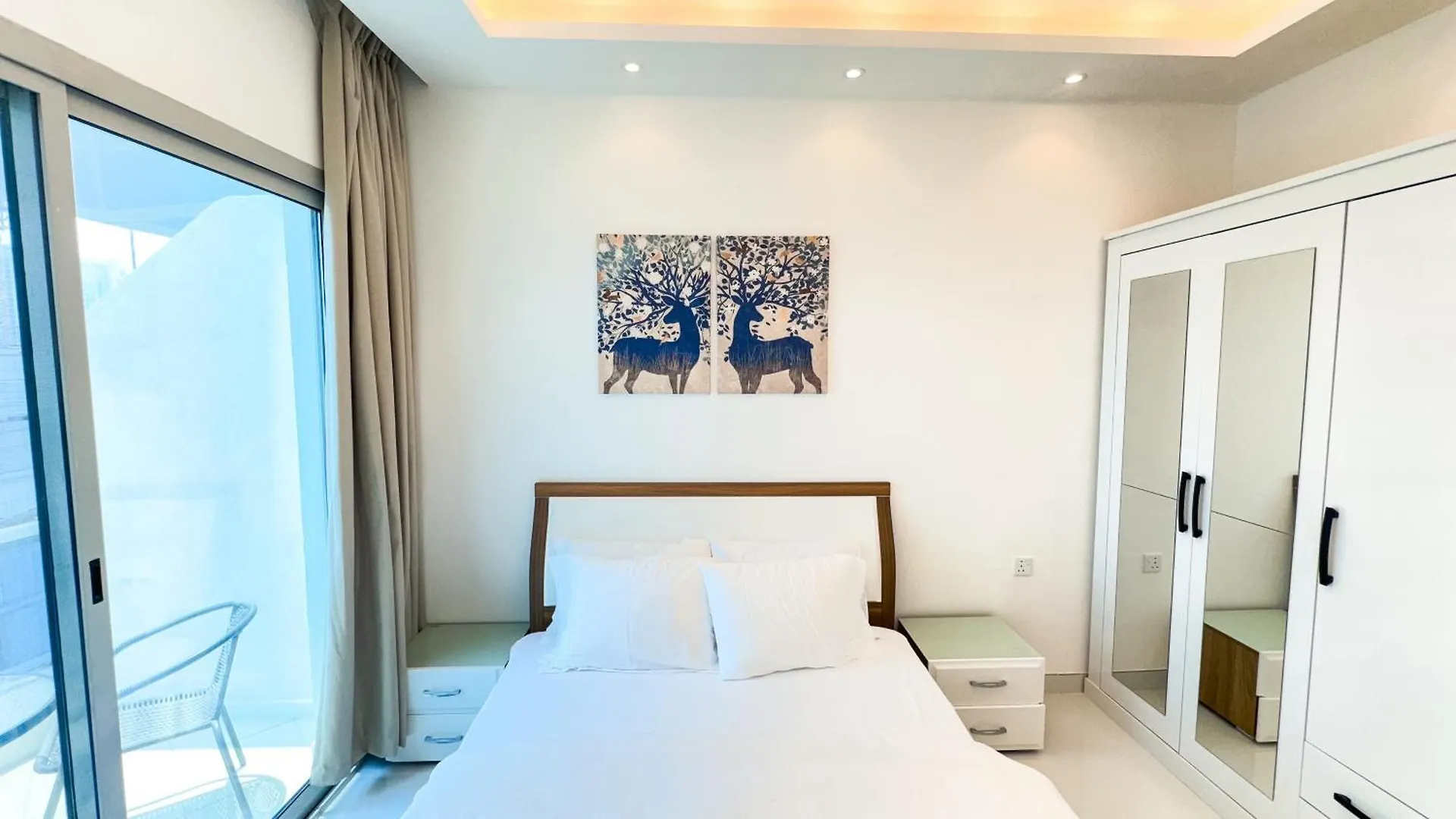 Dubai Marina Apartment 0*,