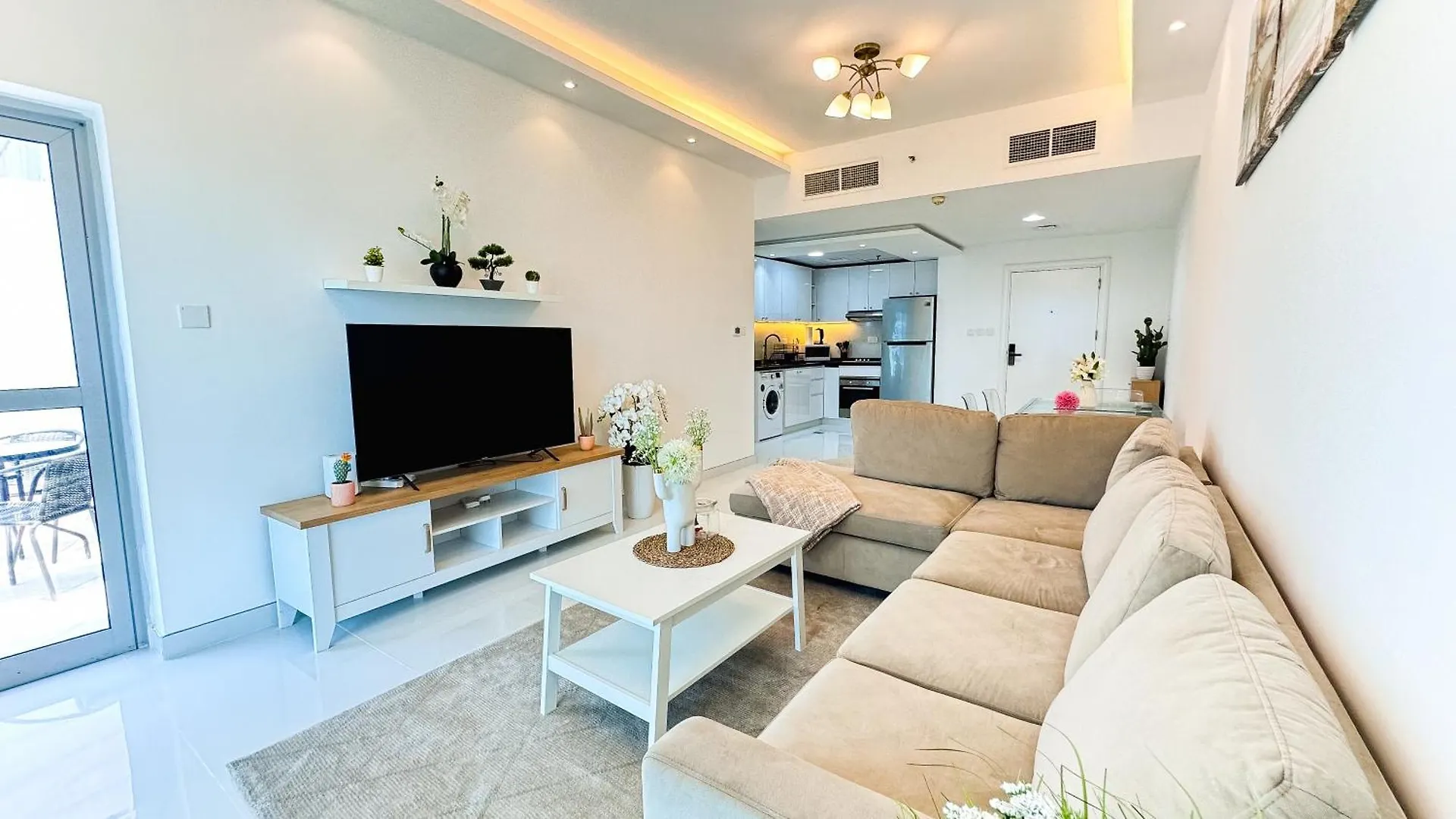 Dubai Marina Apartment United Arab Emirates